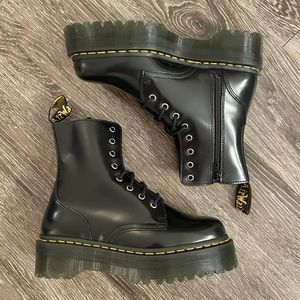COPY - Dr martens jadon black platform boots NWT